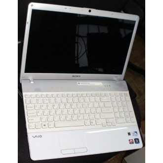 Ноутбук Sony Vaio VPCEB3E1R (Intel Pentium P6100 (2x2.0Ghz) /4096Mb DDR3 /320Gb /Radeon HD5470 /15.5" TFT 1366x768) - Фрязино